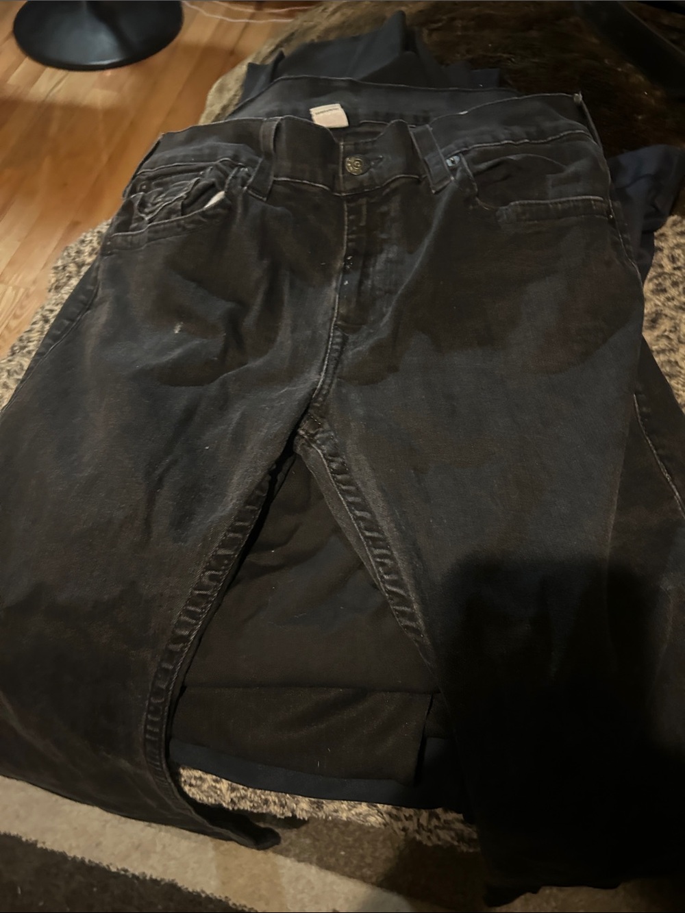 True Religion Men's Washed Black Relaxed Jeans with Signature Back Pockets - Picture 5 of 5